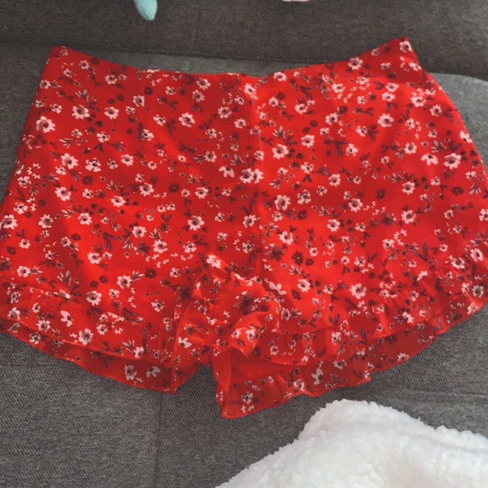 Tobi Frill Silky Shorts